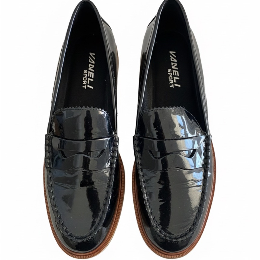 VANELI SPORT Shiny Black Patent Loafers Qimat Size 8